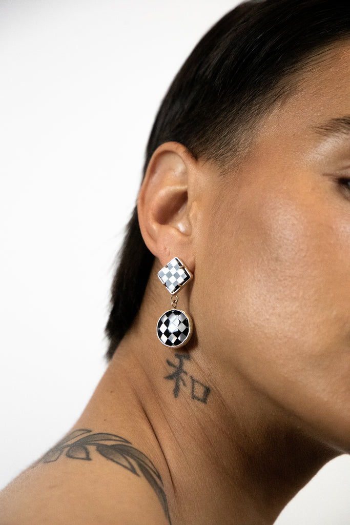 Checkerboard earrings 9 karat